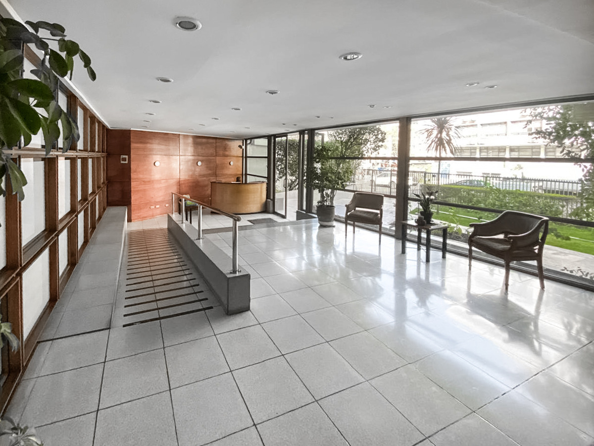   Departamento 2D + servicio 2B - Mall Costanera - Providencia