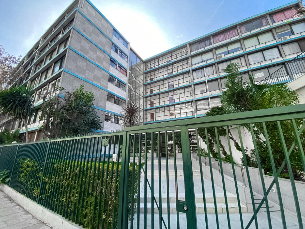   Departamento 2D + servicio 2B - Mall Costanera - Providencia